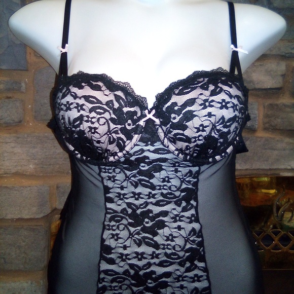 Gilligan Oakley innocent lingerie - Picture 2 of 7